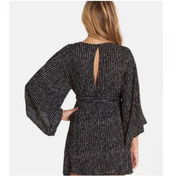 BILLABONG Billabong Women's Relax On High Plunging Kimono Mini Dress- XS - Picture 3 of 5
